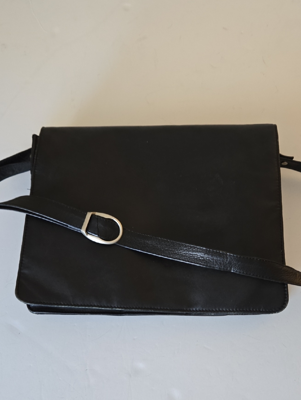 Wilson's  Leather Crossbody  Messenger Bag